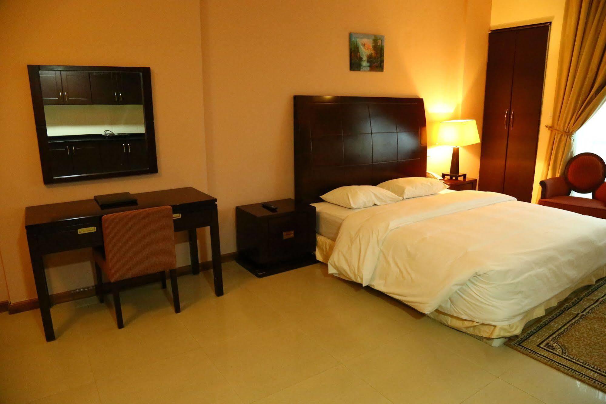 Golden Square Hotel Apartments Dubaj Kültér fotó