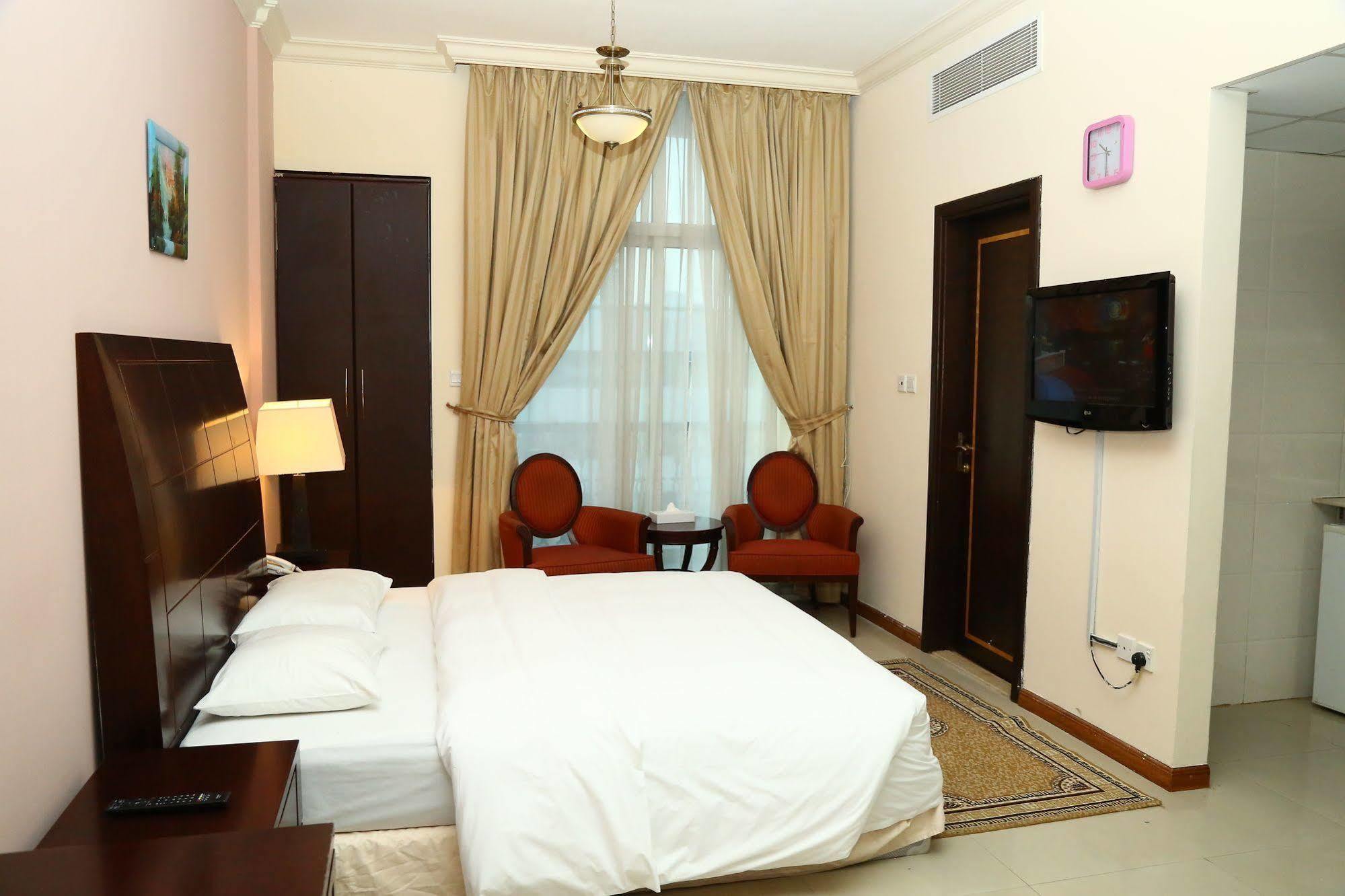 Golden Square Hotel Apartments Dubaj Kültér fotó